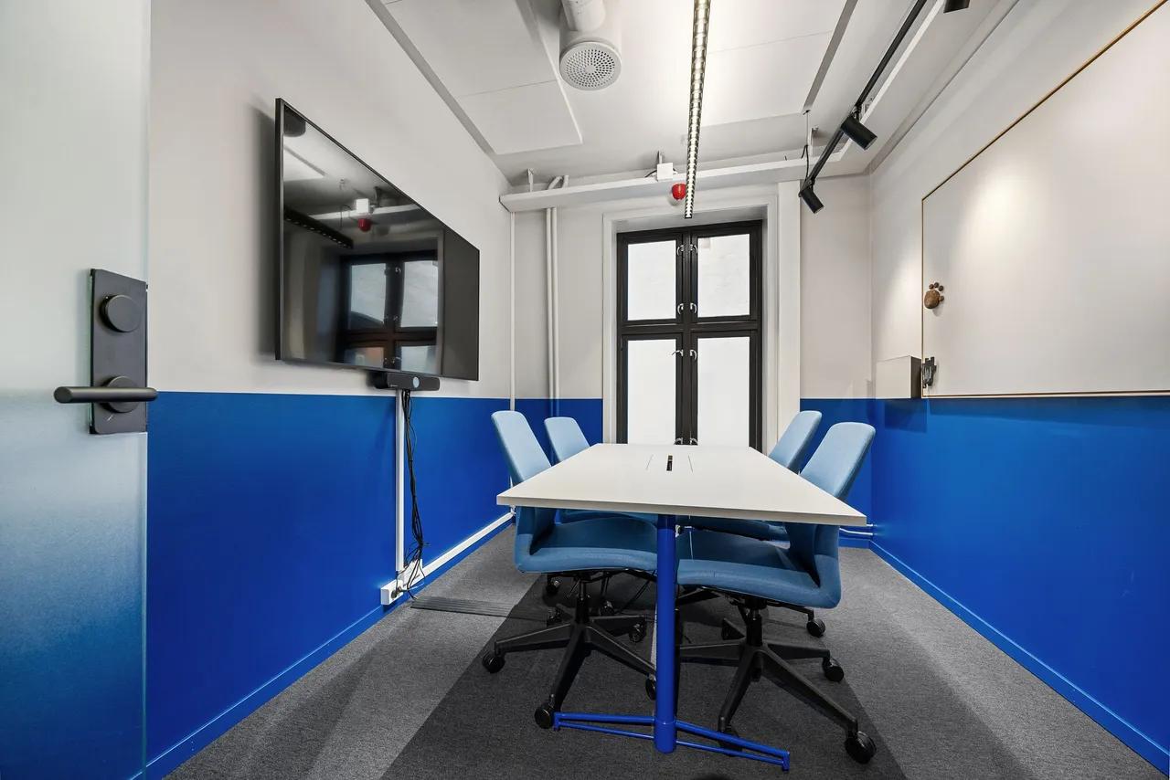 Moderne kontor for 4 ansatte ved Grünerløkka - Moterom