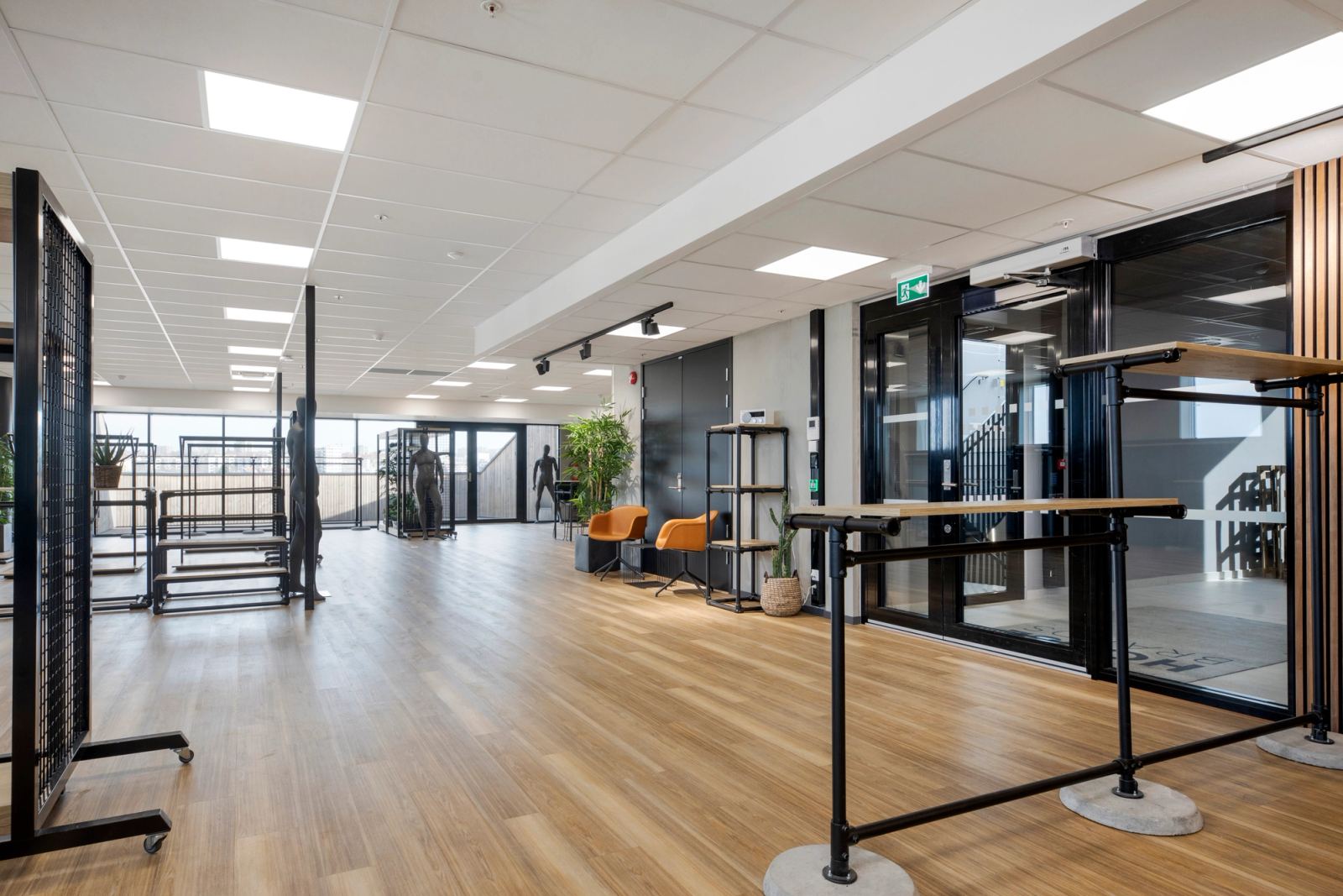 Affordable office space for rent in Oslo K - Full-service - Facilities