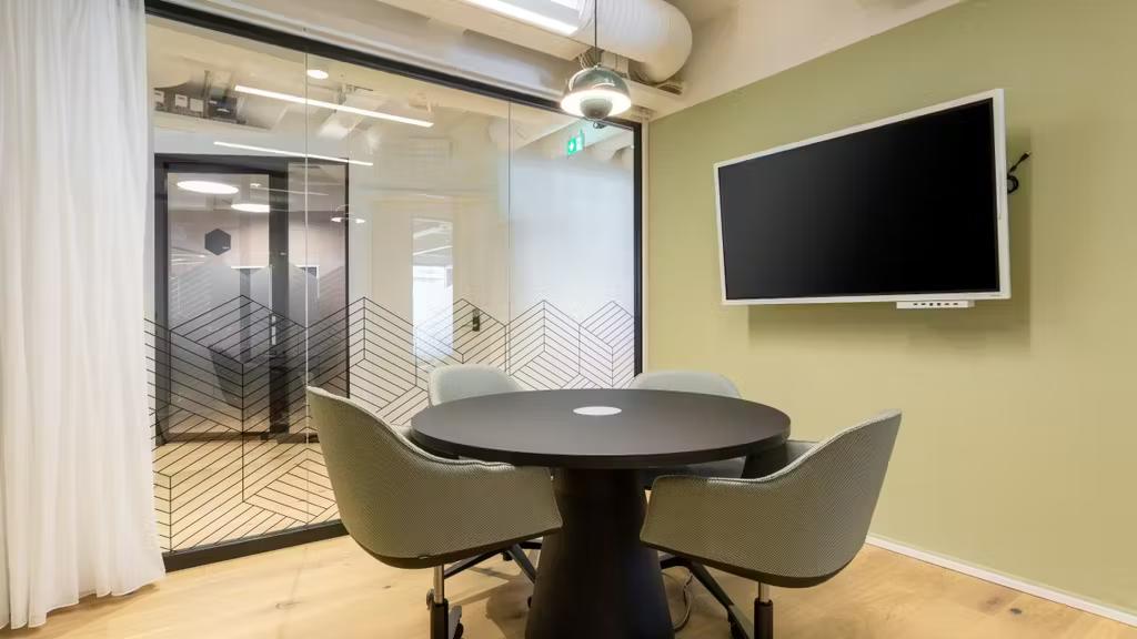 Office for 2-4 employees at Aker Brygge - Meeting room