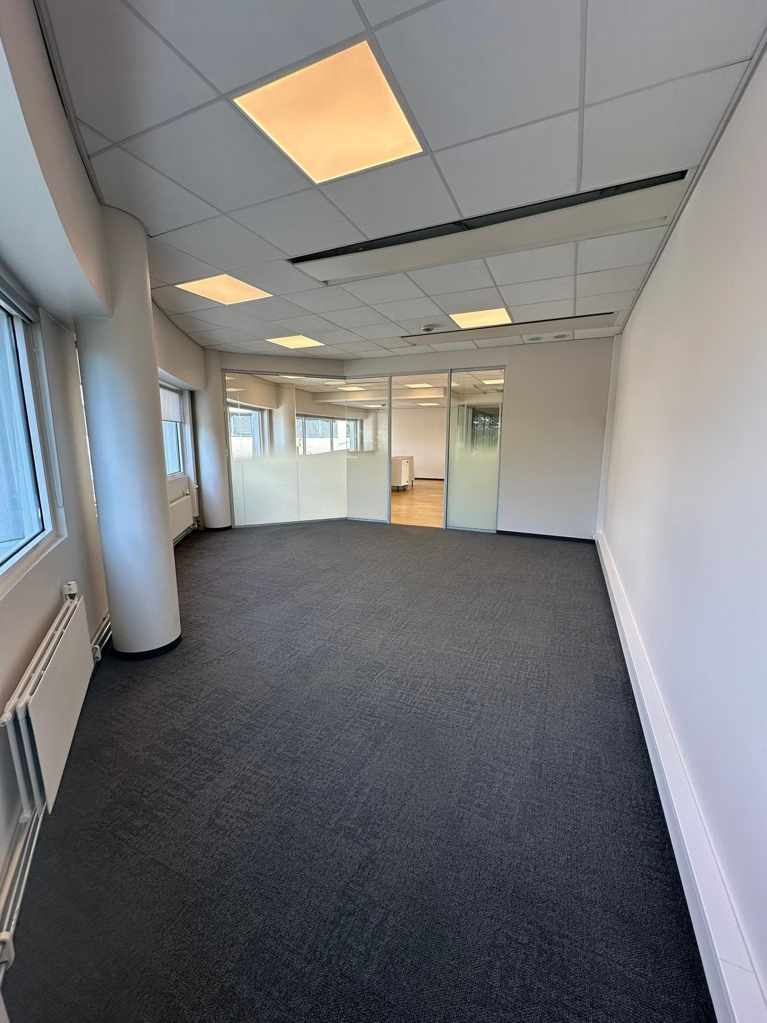 Moderne kontor og showroom på 197 m² – Lysakerlokket