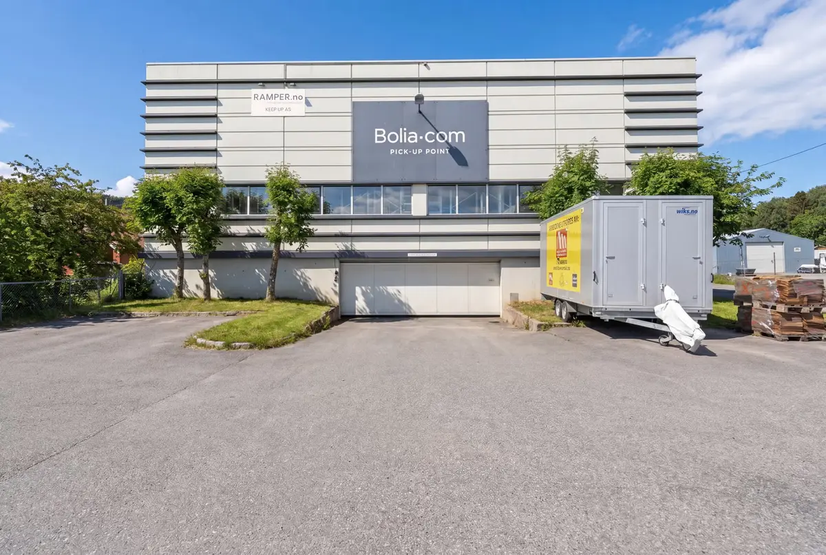 Ringeriksveien 195 - building exterior