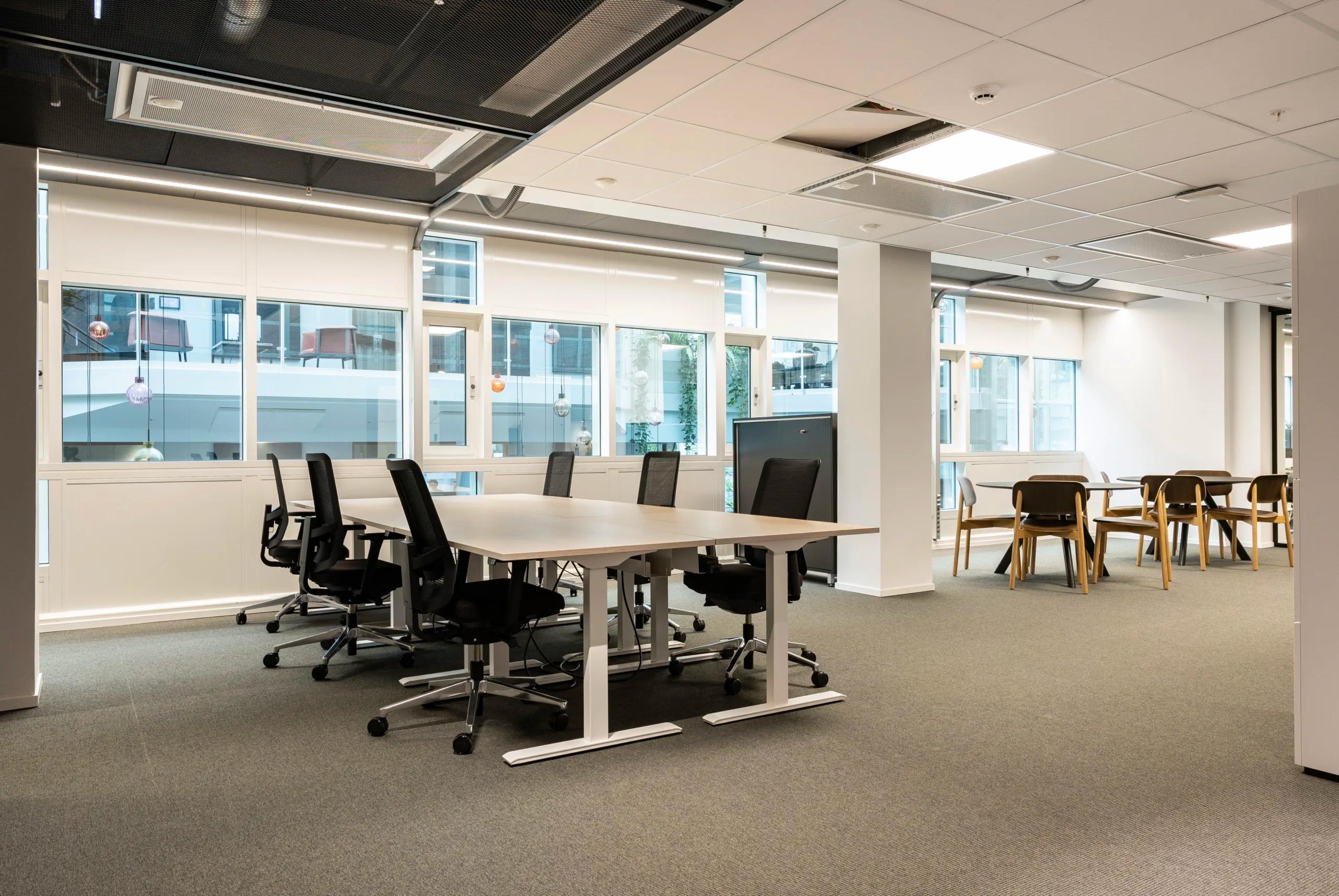 Office for 48-60 employees near Nationaltheatret - Workspace