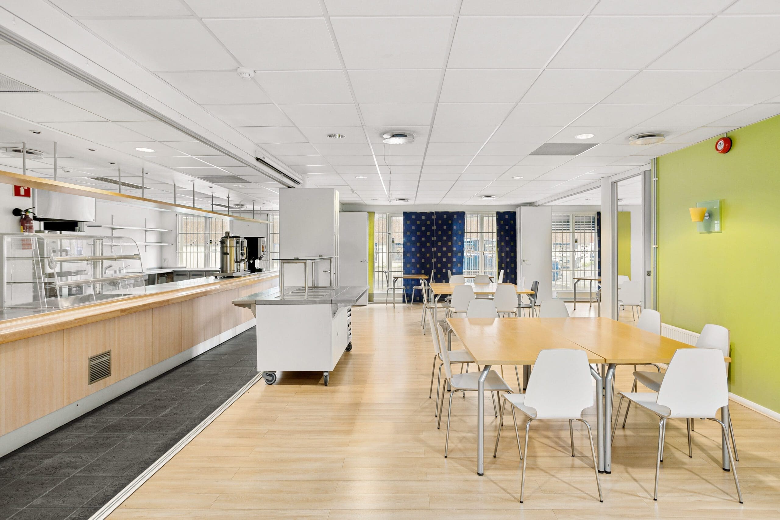 Office Space with Warehouse Option – Ideal for an Online Store! - Facilities