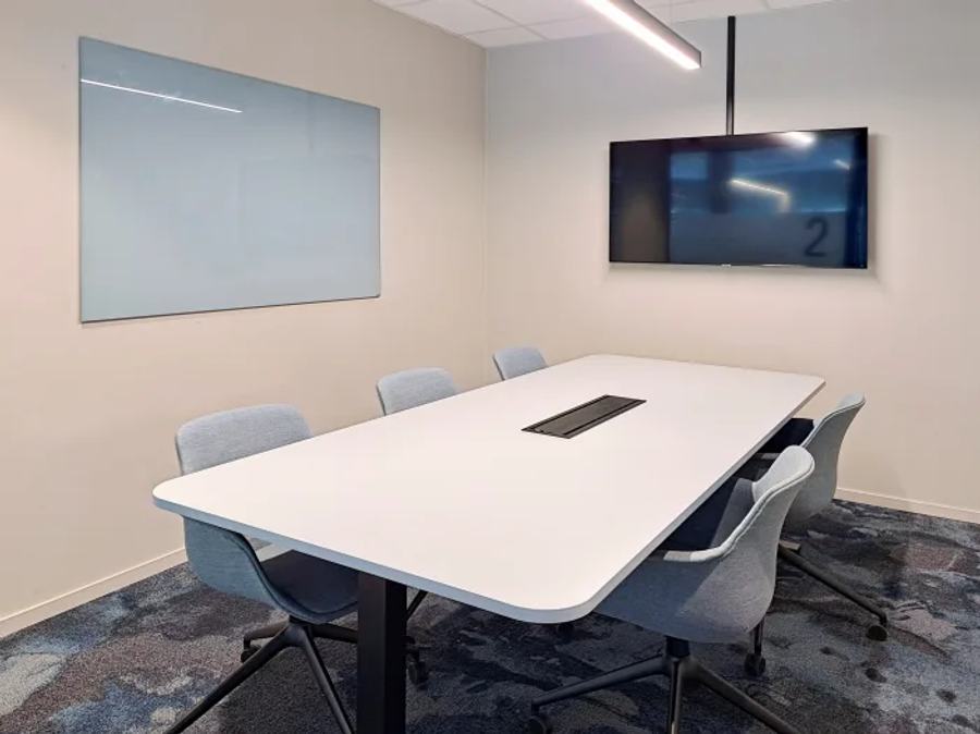 Office for 2-4 employees right next to Lysaker Station
