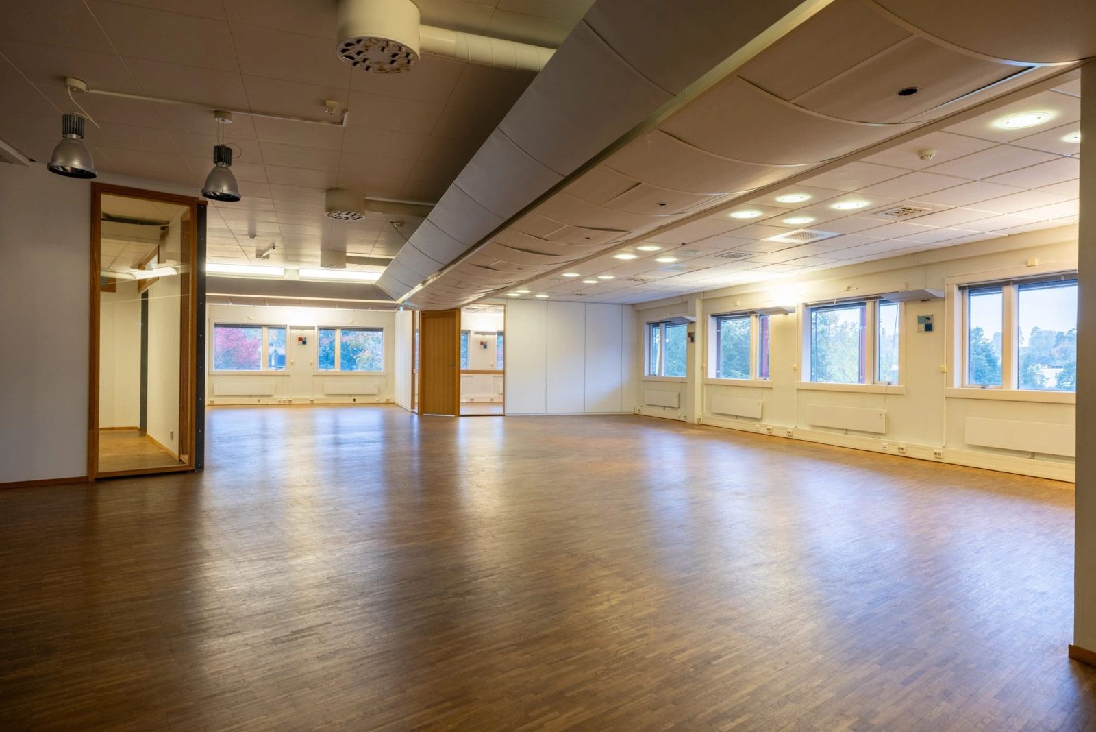 Office space for rent, 600 sqm, central Høvik - Workspace
