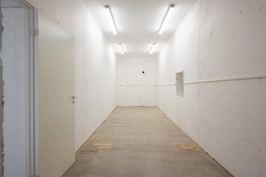 Affordable and flexible 321 sqm warehouse with loading ramp