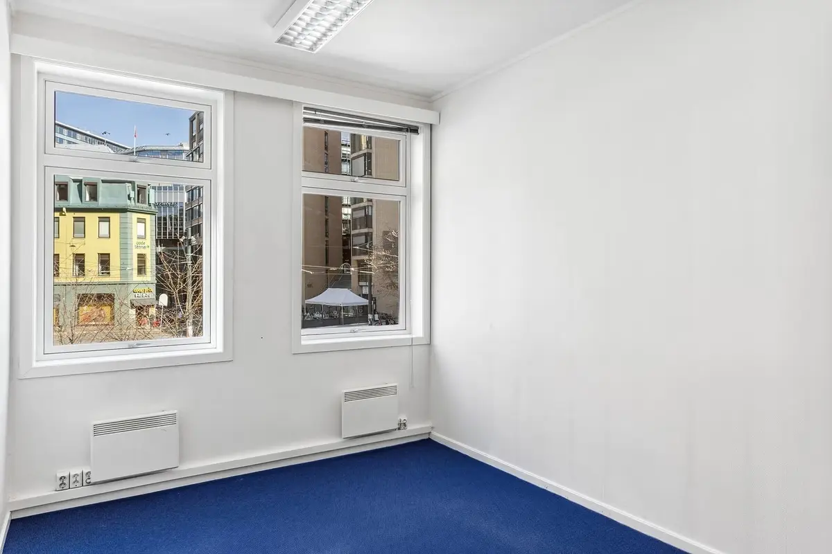 Bright office with potential at C. J. Hambros plass 5 - 243,3 m² GFA - workspace