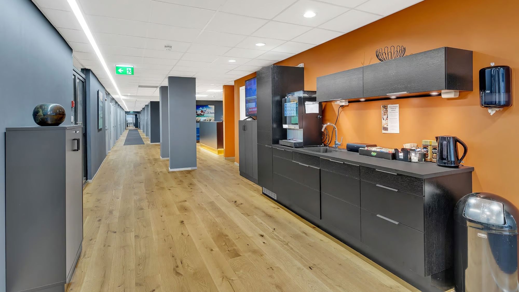 Furnished office for up to 3 people in Oslo's most central location - Facilities