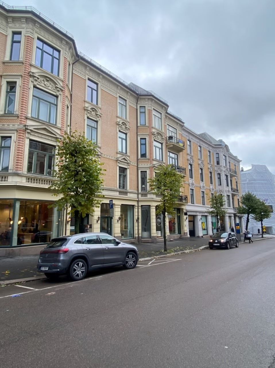 Attraktivt og fleksibelt butikk-/salonglokale på 55 kvm på gateplan i Frogner - Fasade