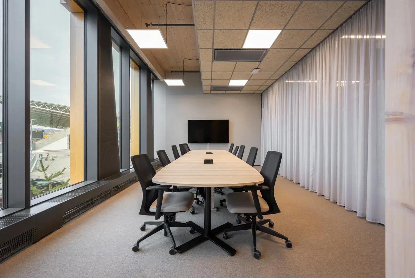 Kontor for 3-5 ansatte nær Helsfyr Stasjon - Moterom