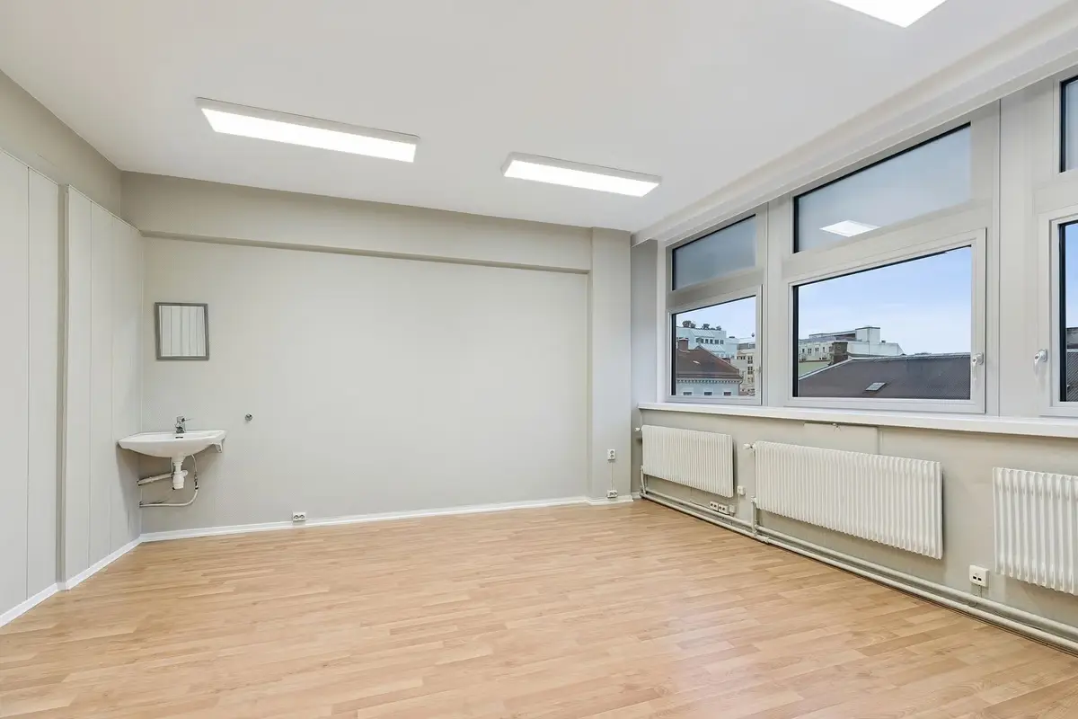 Bright and Central 50 sqm GFA Office Space at Arbeidersamfunnets Plass - workspace