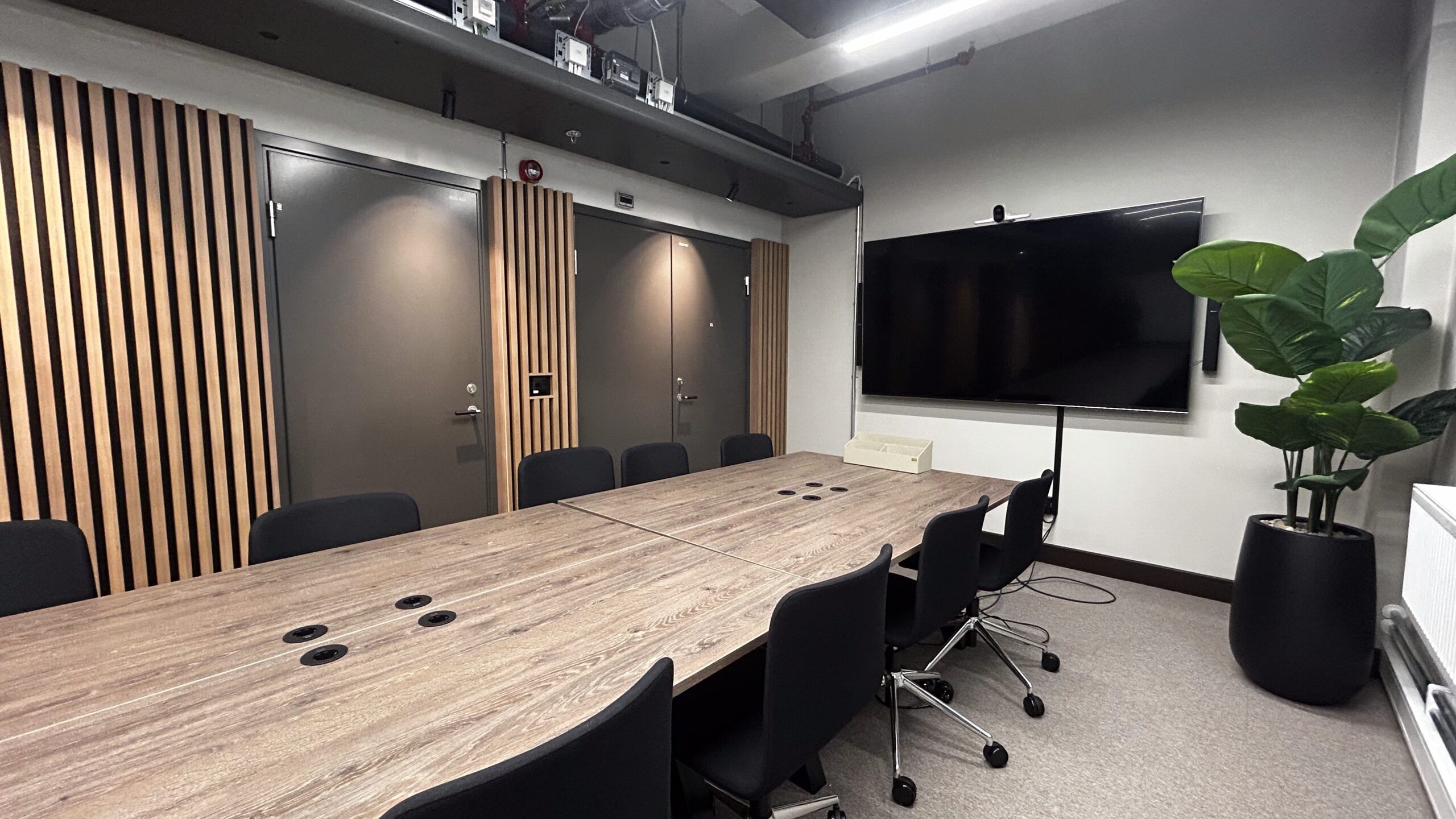 Kontor for 8-12 ansatte nær Oslo S - Moterom