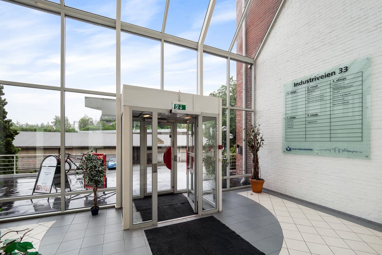 Bright and Efficient 4th-Floor Office Space for Rent in Sandvika - Facilities