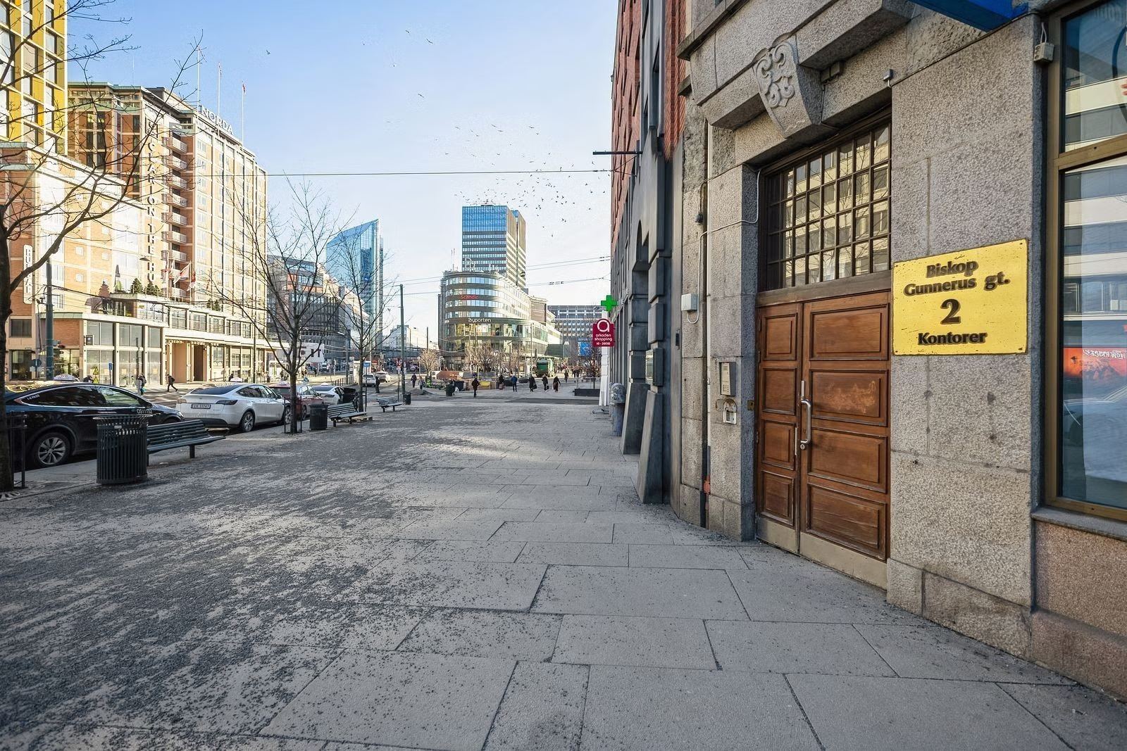 Top-Floor Office Space of 318.7 sqm GFA at Jernbanetorget - Facade