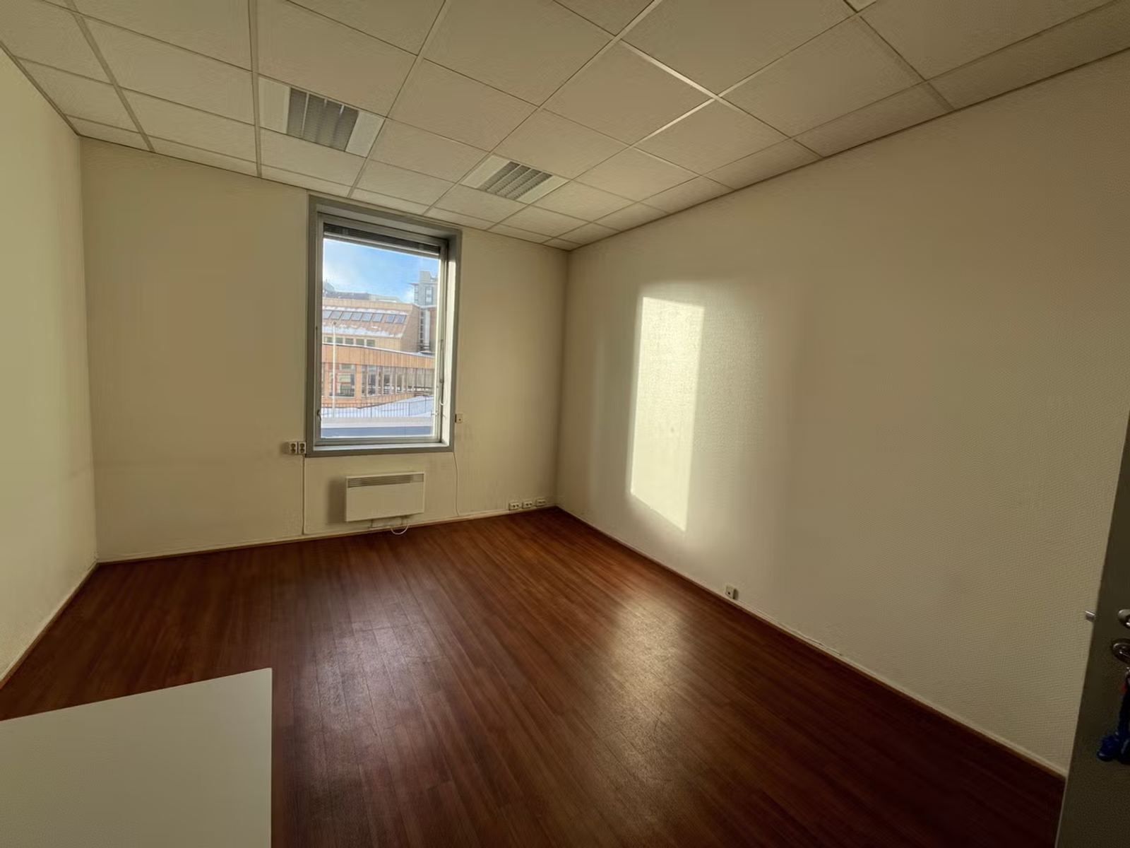 Attractive Office Space on the 5th Floor in Central Oslo - Workspace