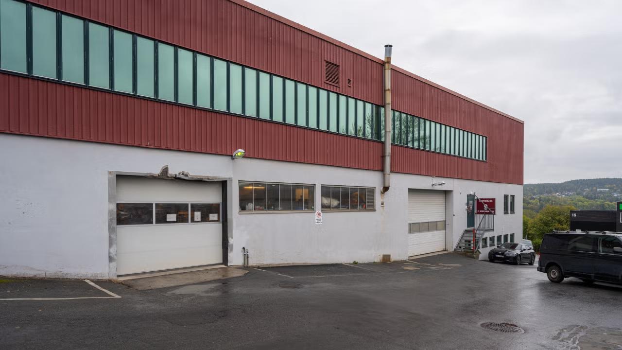 Affordable and Centrally Located Warehouse Space at Kalbakken | 86.4 sqm BTA - Facade