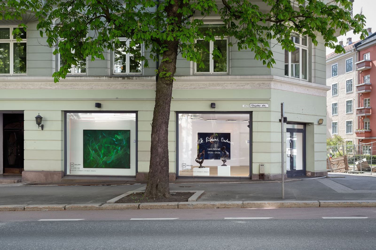 Representativt hjørnelokale på 250–375 kvm over to plan med super eksponering på Frogner - Fasade