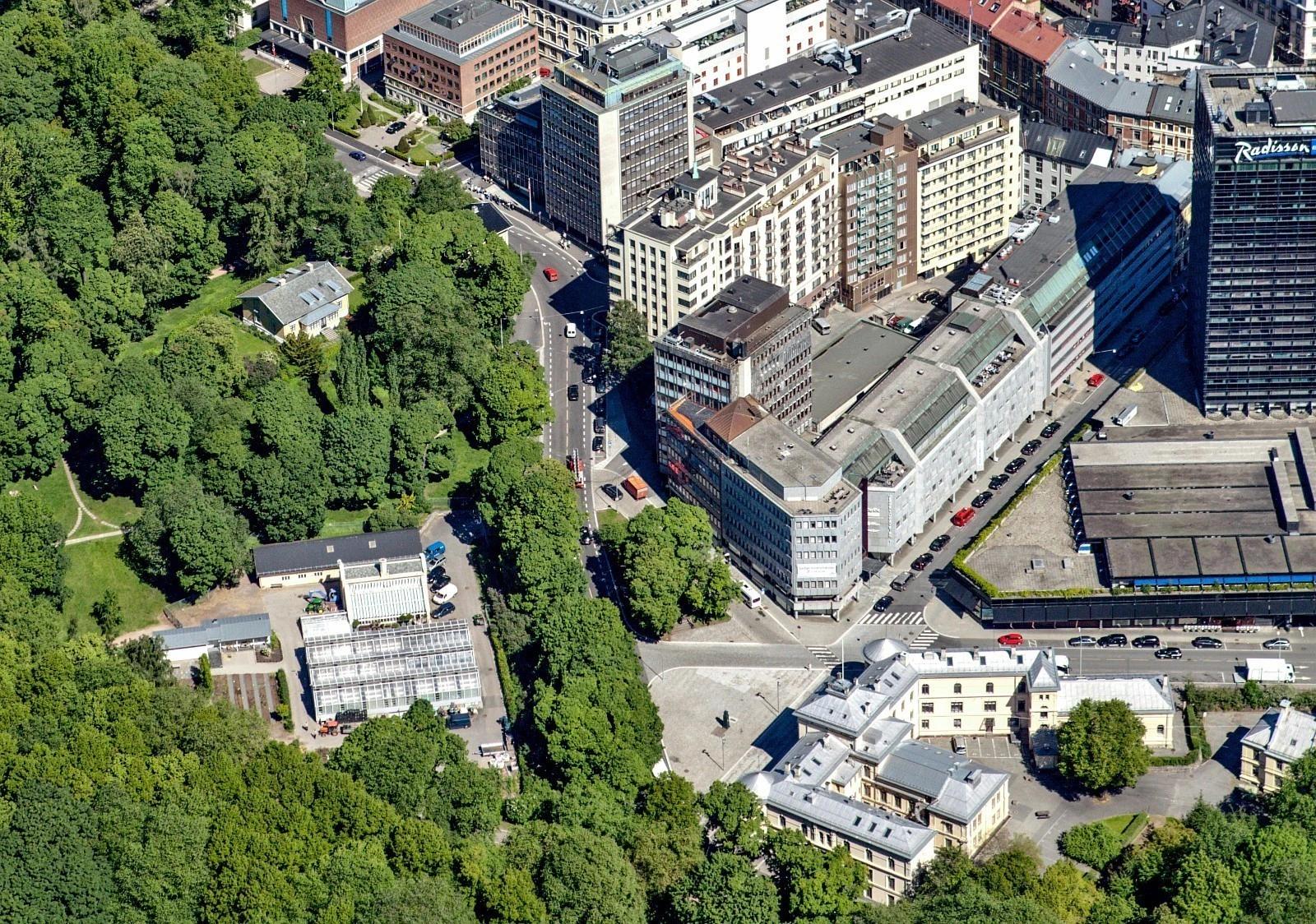 Flott kontor for 4-6 ansatte med Slottsparken som nabo