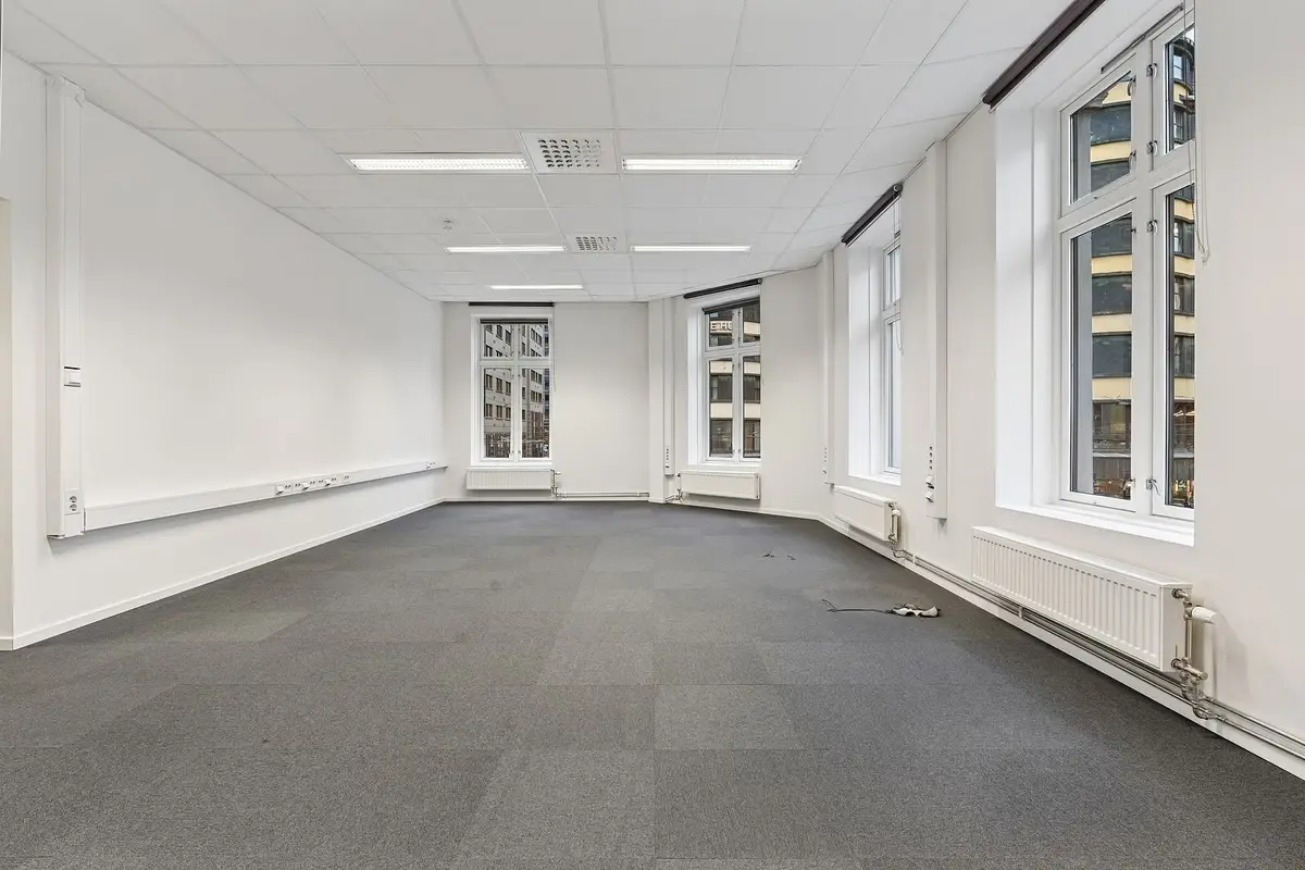 Innflyttingsklart og representativt kontorlokale på 310 m² BTA i Storgata 17 - kontor