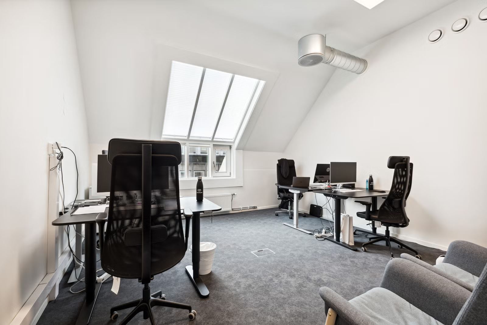 Bright and Move-In Ready 255 sqm GFA Top-Floor Office at Lille Grensen 3 - Workspace