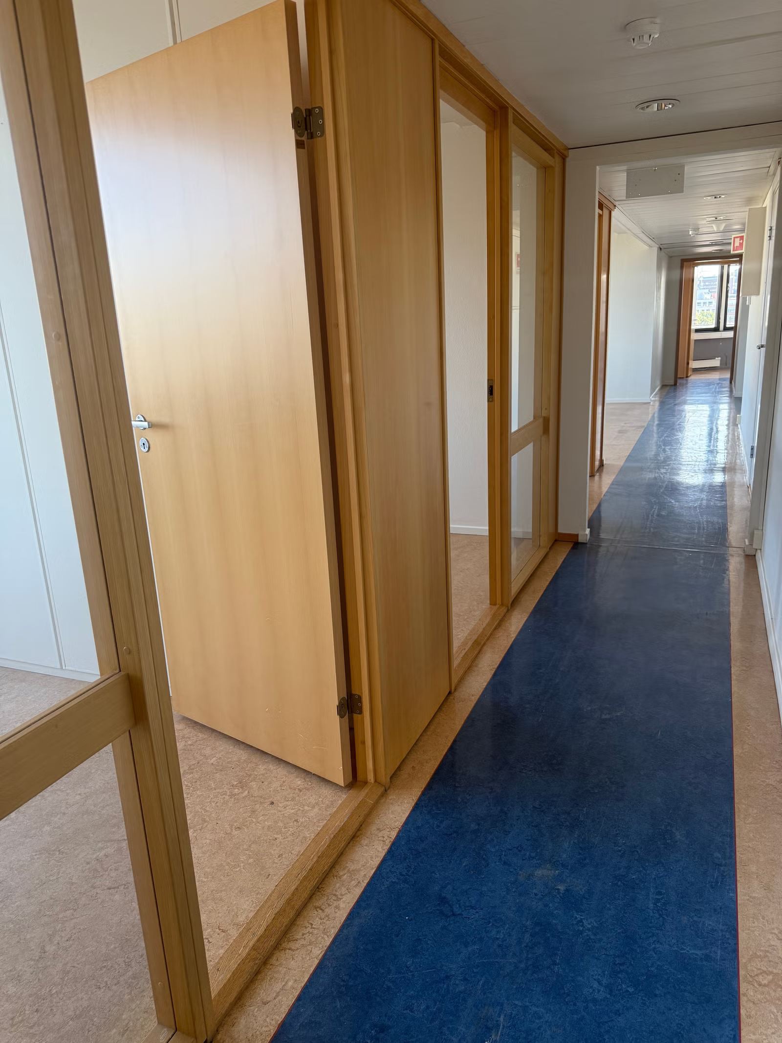 Central 133 sqm GFA 9th-Floor Office Space at Storgata 32 / Gunerius - Workspace