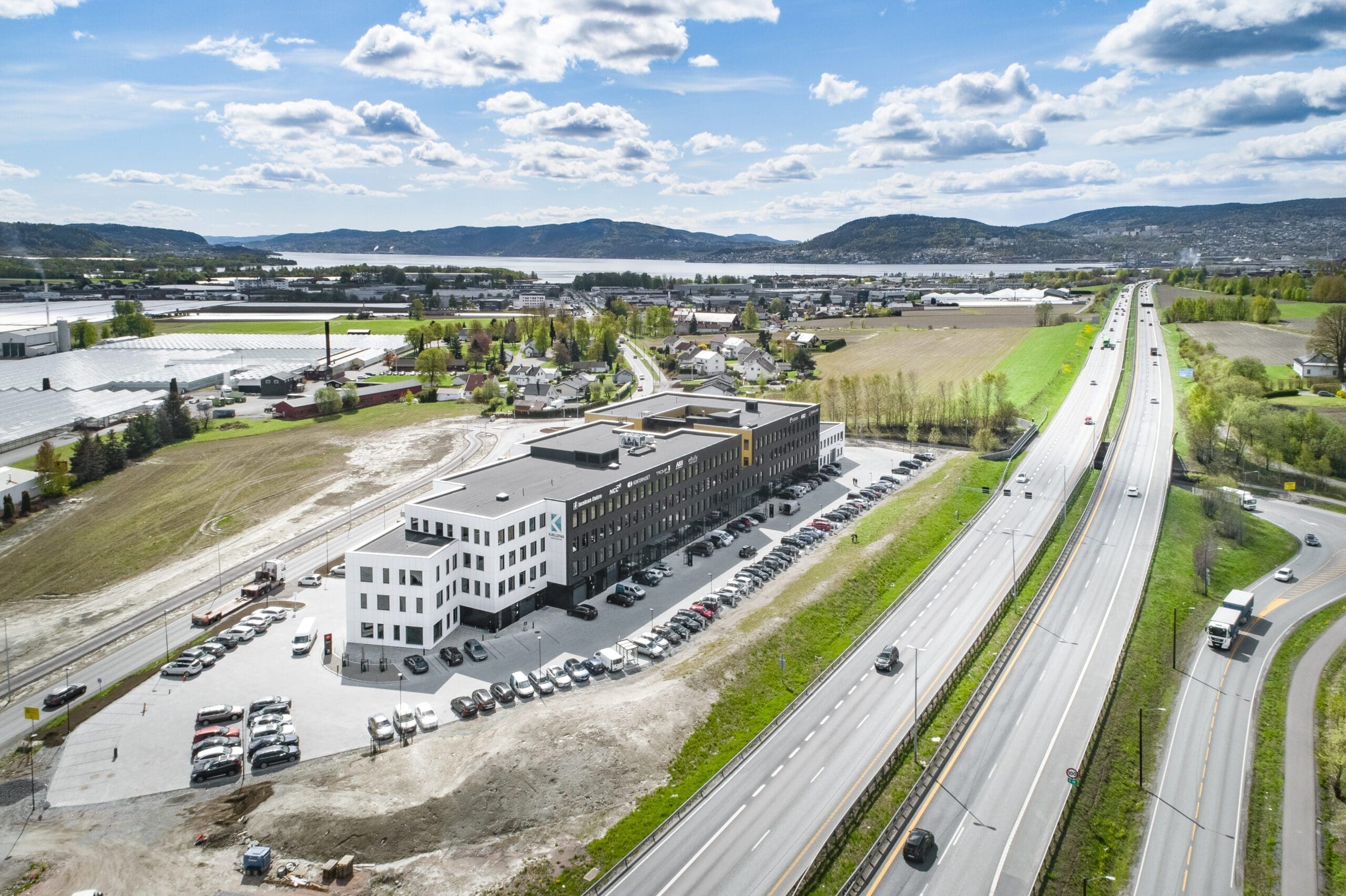 Office for 2–4 employees in Kjellstad Business Park - Facade