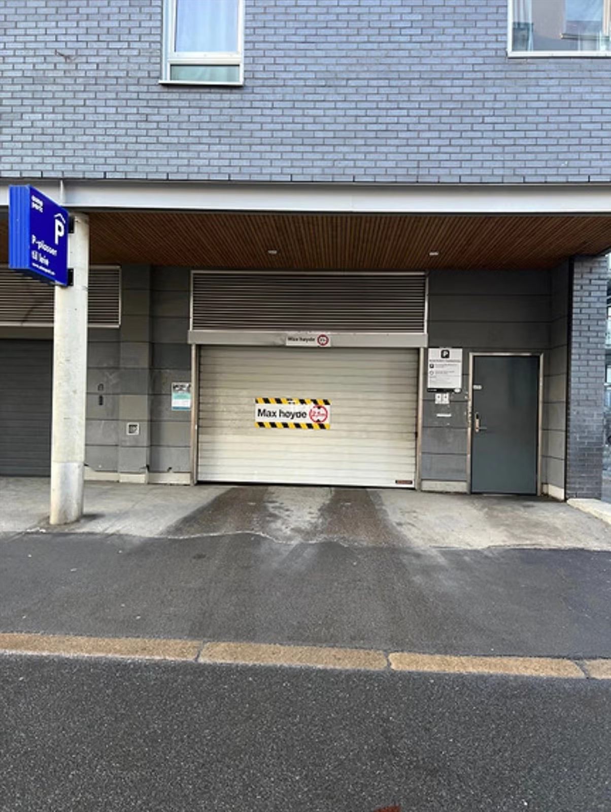 Two Spacious Parking Spaces with EV Charger | Rubina Ranas gate 5, Oslo S / Bjørvika - Facade