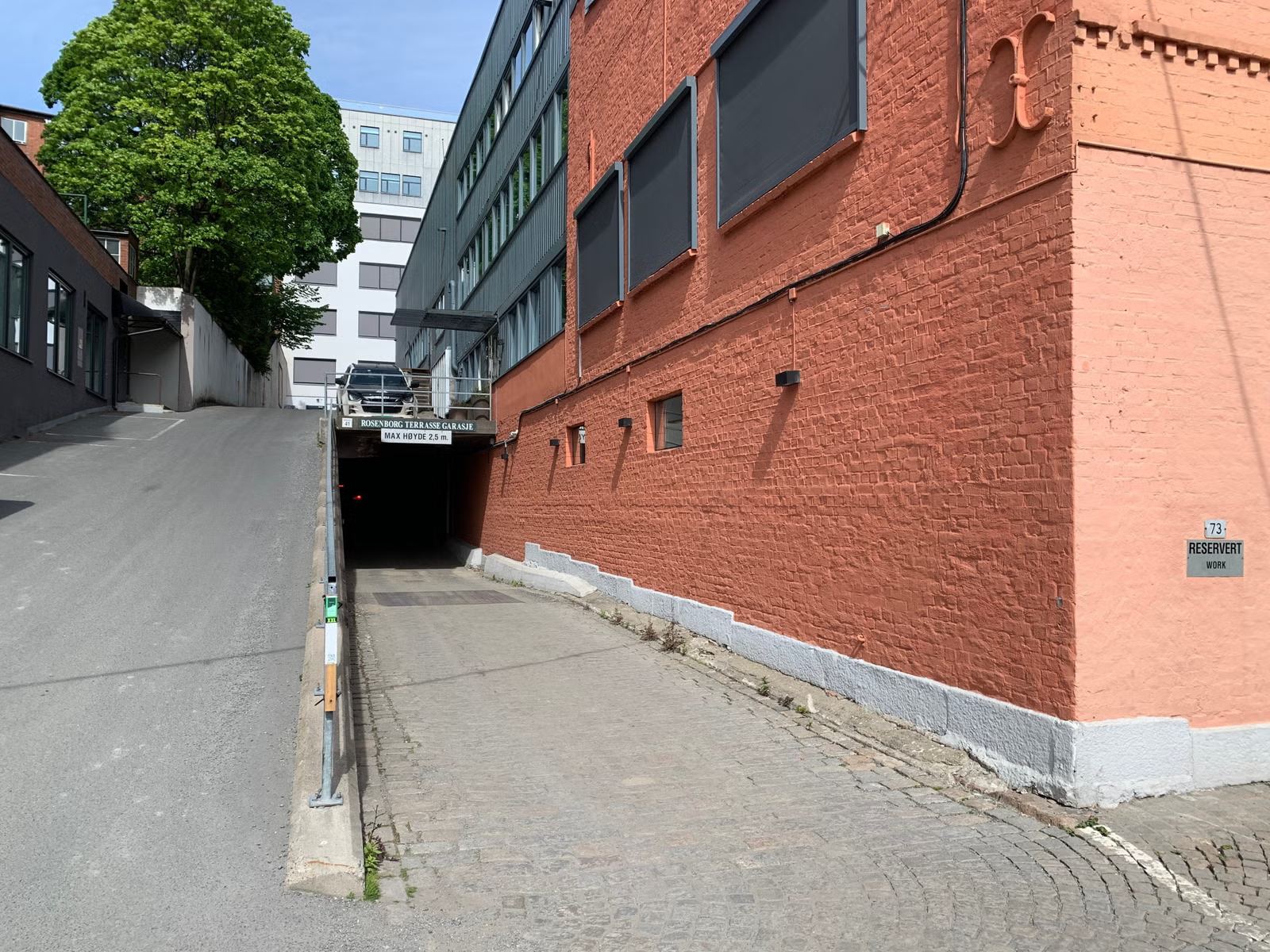 Warehouse premises for rent in Pilestredet – dry and easily accessible - Facade