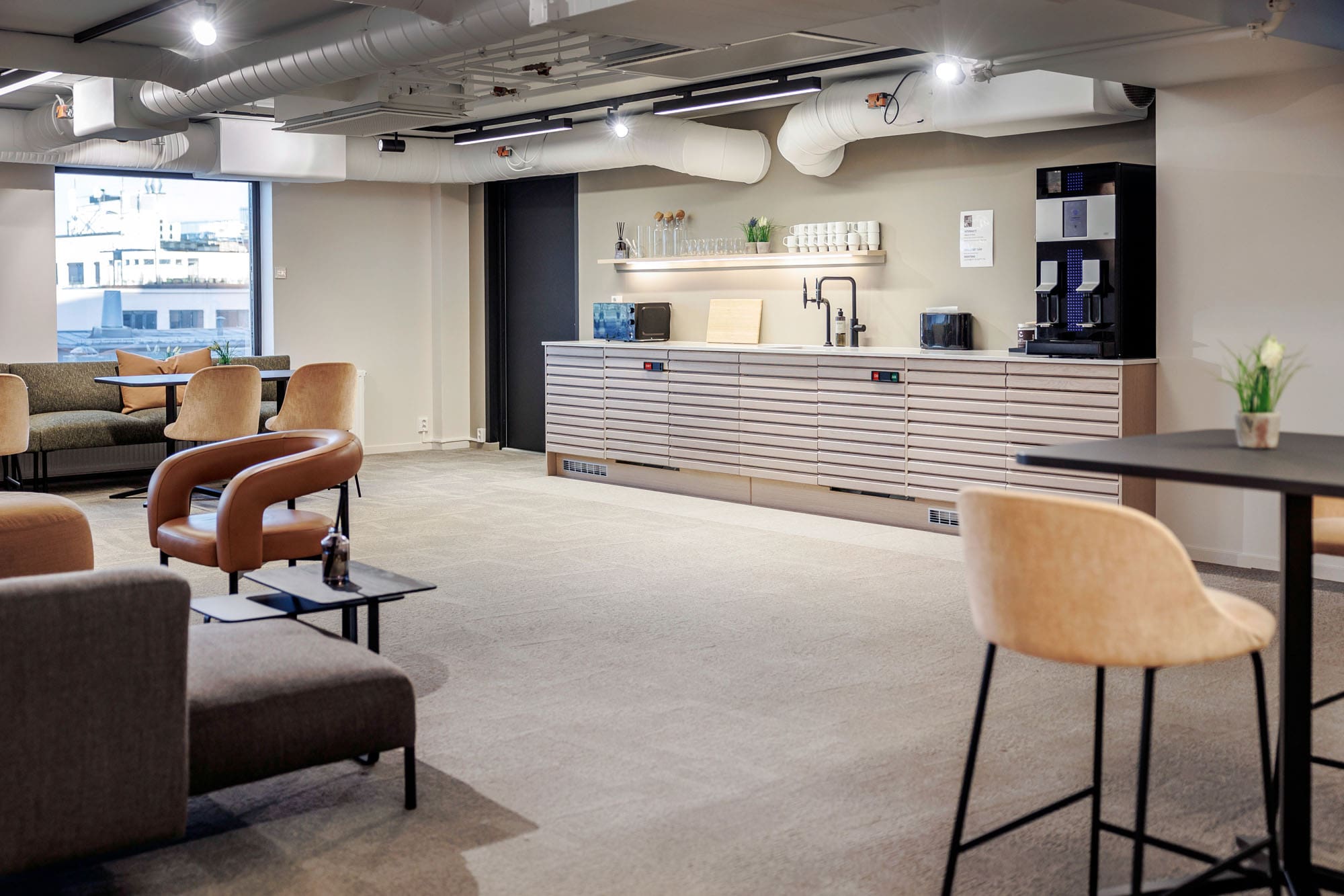 Kontor for 4-6 ansatte sentralt i Kvadraturen - Fasiliteter