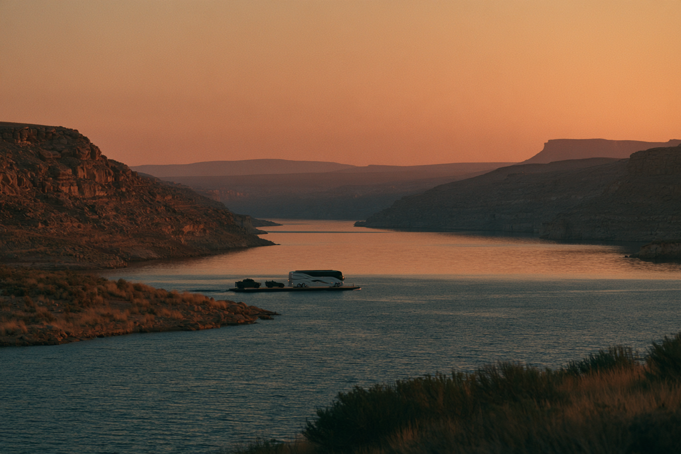 Carson's convoy crosses the Columbia River
