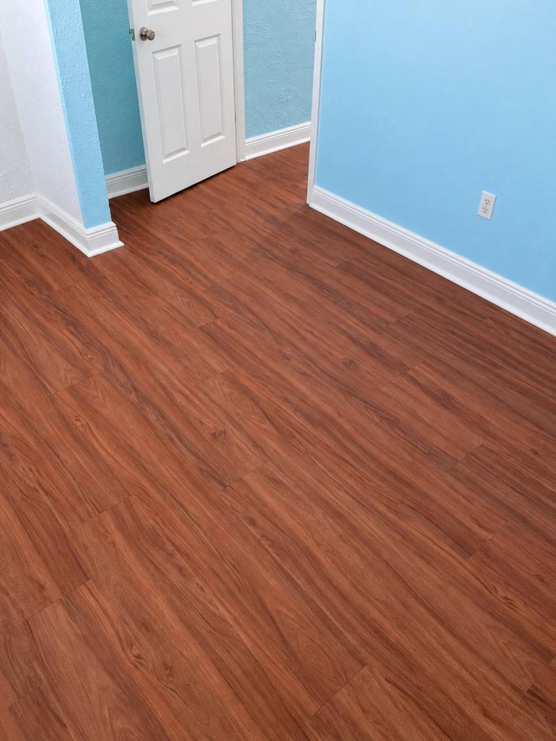 Room with Petra vinyl plank flooring installed by Lindcol