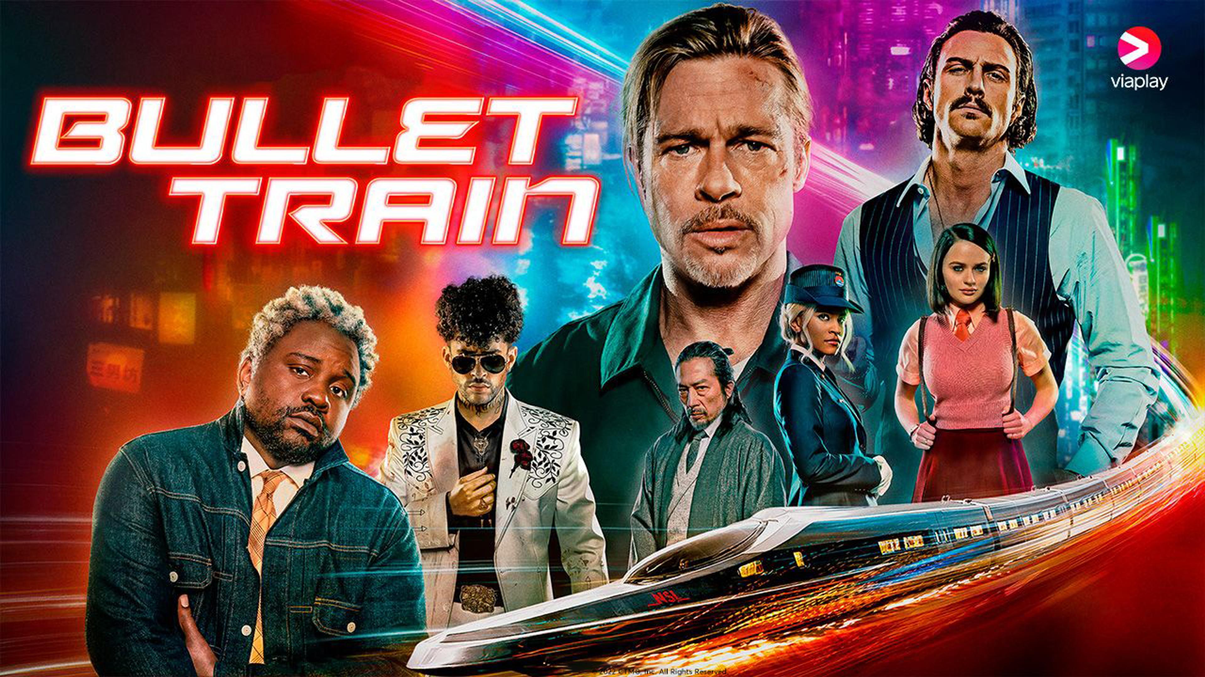 Syv personer ser rett mot oss med et lyntog foran og høye bygninger i bakgrunnen.