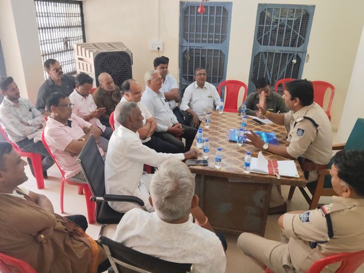 सबलगढ़ में चोरों के हौसले पस्त करने के लिए बढ़ेगी नाइट गश्त, पुलिस ने व्यापारियों को दिया सुरक्षा का भरोसा
