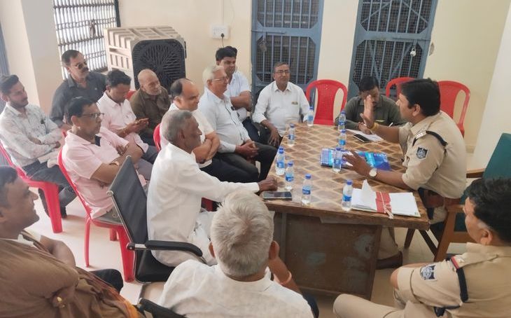 सबलगढ़ में चोरों के हौसले पस्त करने के लिए बढ़ेगी नाइट गश्त, पुलिस ने व्यापारियों को दिया सुरक्षा का भरोसा