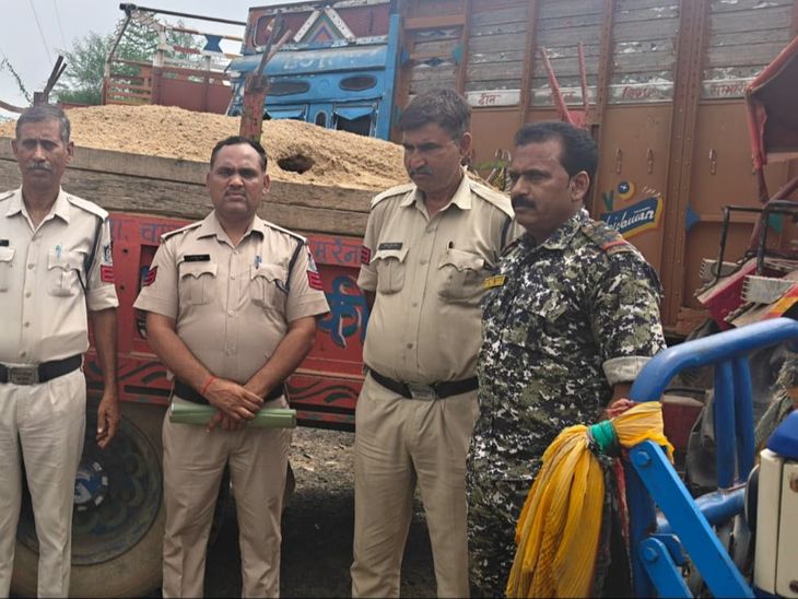 मुरैना में पुलिस का शिकंजा: सिविल लाइन इलाके से अवैध रेत से भरी ट्रैक्टर-ट्रॉली जब्त, एक आरोपी गिरफ्तार