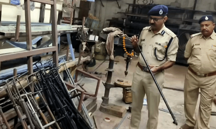ग्वालियर में अवैध कार्बाइड गन फैक्ट्री का भंडाफोड़, पुलिस ने की बड़ी कार्रवाई