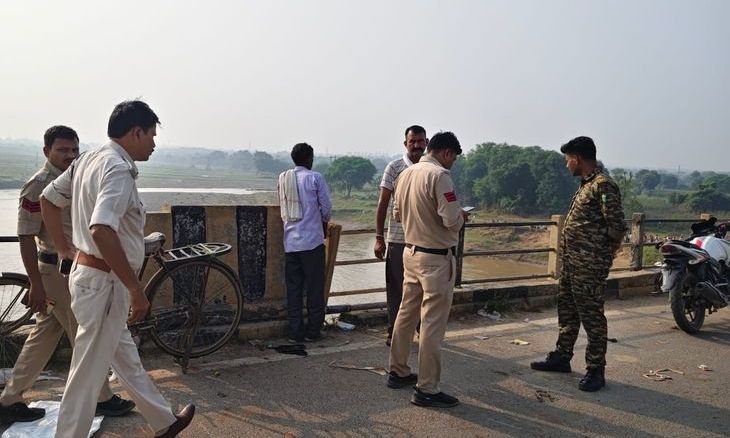 मुरैना: क्वारी नदी में गणेश विसर्जन के दौरान बहा युवक, एसडीआरएफ का रेस्क्यू जारी