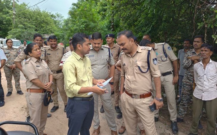 दतिया में अवैध कब्जाधारियों पर प्रशासनिक हंटर, राजघाट कॉलोनी के 5 आवास 10 दिन में खाली करने के निर्देश