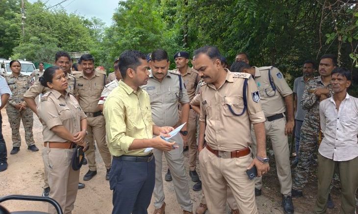 दतिया में अवैध कब्जाधारियों पर प्रशासनिक हंटर, राजघाट कॉलोनी के 5 आवास 10 दिन में खाली करने के निर्देश
