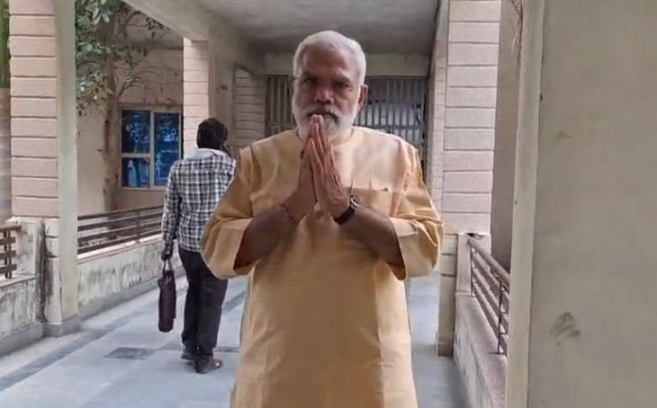 दतिया उपचुनाव: पीएम मोदी के हमशक्ल ने संभाला भाजपा का मोर्चा, मतदाताओं में दिखा जोश