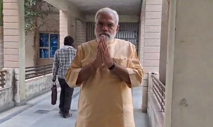 दतिया उपचुनाव: पीएम मोदी के हमशक्ल ने संभाला भाजपा का मोर्चा, मतदाताओं में दिखा जोश