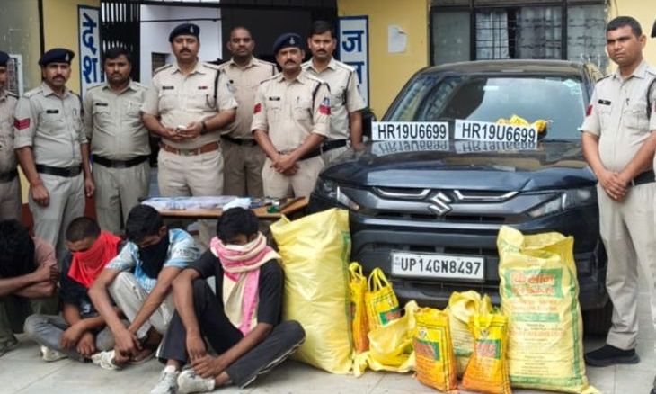 शिवपुरी में पांच दुकानों में लाखों की चोरी, यूपी के चार शातिर चोर गिरफ्तार
