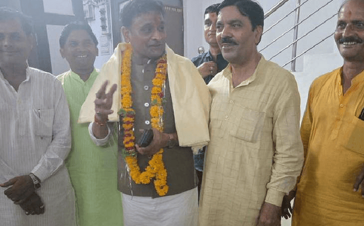 दतिया उपचुनाव: नायक के घर पहुंचे दिग्गजों के मायने, क्या बदलेगी सियासत?