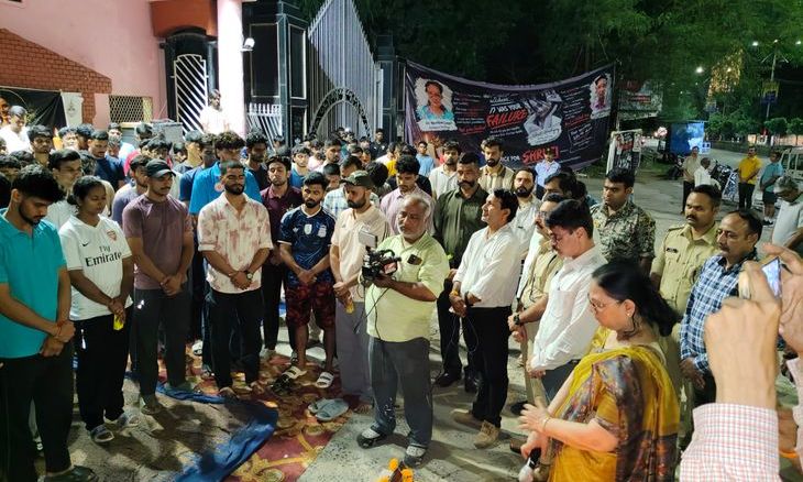 ग्वालियर एलएनआईपीई में 16 दिन चला छात्रों का धरना समाप्त, प्रशासन ने मानी सभी मांगें