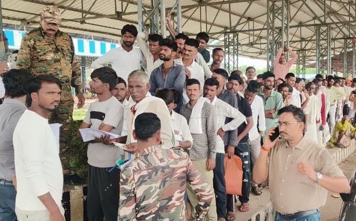 भितरवार मंडी गोदाम पर उमड़ी किसानों की भीड़, प्रशासन ने संभाला मोर्चा और शुरू की टोकन व्यवस्था