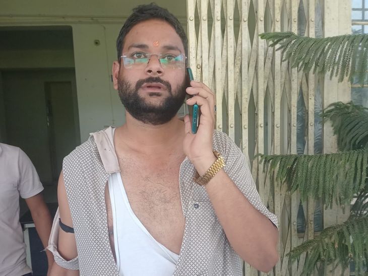 खनियाधाना बस स्टैंड पर खूनी संघर्ष: फायरिंग में एक घायल, नप अध्यक्ष पति और रेप पीड़िता के पिता आमने-सामने