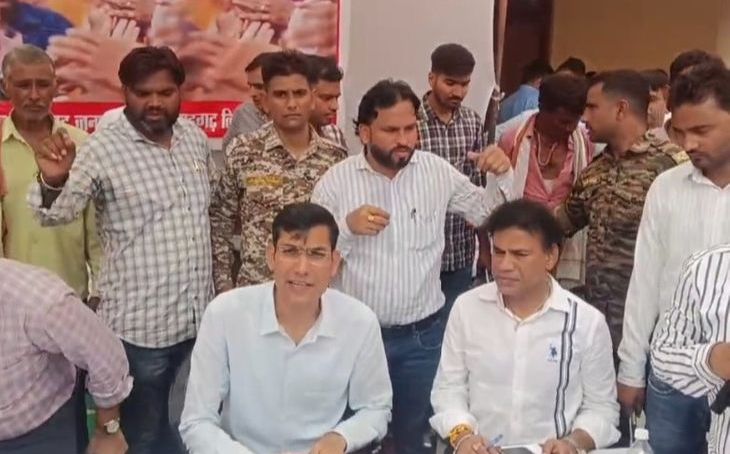 मुरैना: पहाड़गढ़ के आदिवासी छात्रावासों में कलेक्टर का छापा, व्यवस्थाएं बिगड़ने पर अधीक्षिका पर गिरी गाज