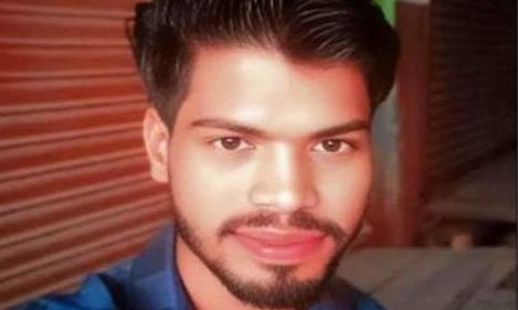 अंबाह में बेर के पेड़ से लटका मिला 17 वर्षीय किशोर का शव, खेत पर मवेशी रोकने की बात पर निकला था घर से