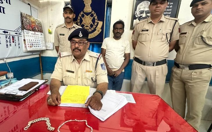 गुना जीआरपी के हत्थे चढ़ा जहरखुरान गिरोह, ट्रेन में यात्रियों को नशीला पानी पिलाकर लूटते थे जेवर और नकदी