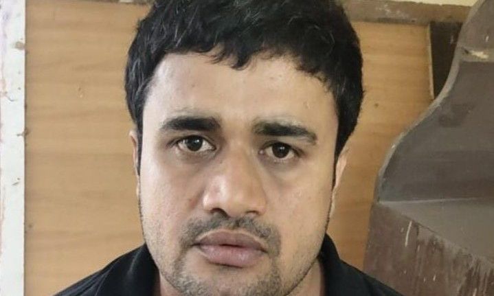 ग्वालियर में चेकिंग के दौरान पकड़ाया दूधिया, स्कूटी की डिक्की से निकली 9 एमएम की अवैध रिवॉल्वर
